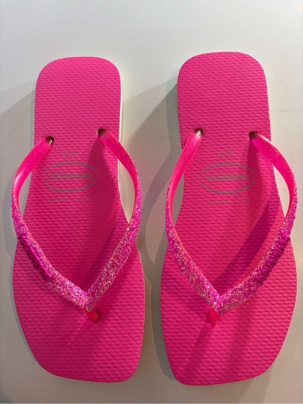 Havaianas Square-Toe Sandals pink glitter size 37-38 NWT